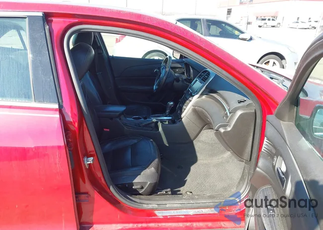 1G11J5SX8EF198557: 44326982