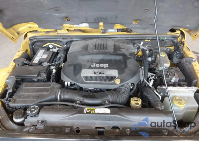 1C4BJWEG2FL696768: 44327038