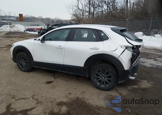 3MVDMBAM4PM566140: 44327050