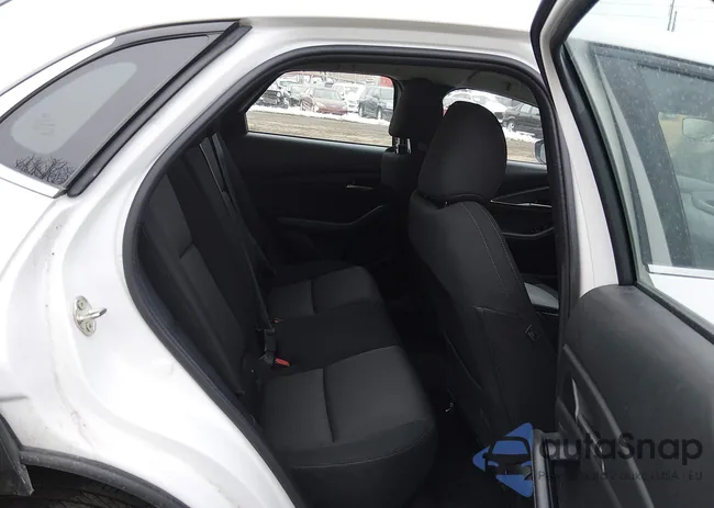 3MVDMBAM4PM566140: 44327050