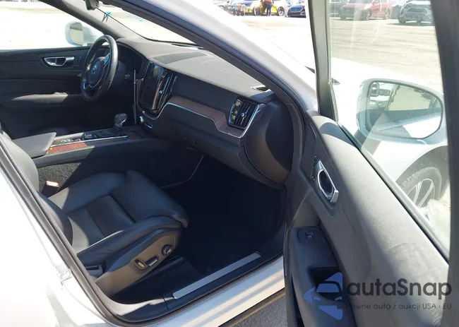 YV4102DL4L1504566: 44327068