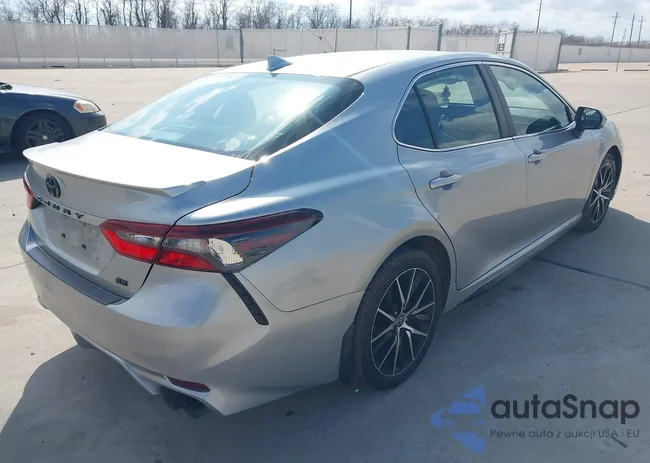 4T1G11AK8PU788445: 44327074