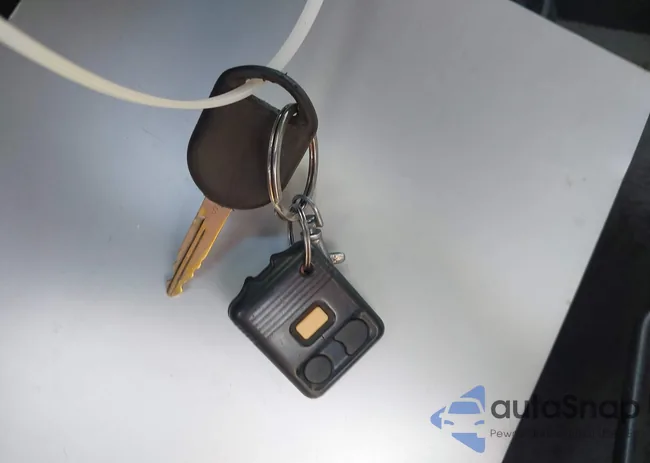 1FTYR44V42PB53366: 44327234