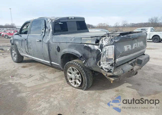 3C6UR5PL2JG183930: 44327264