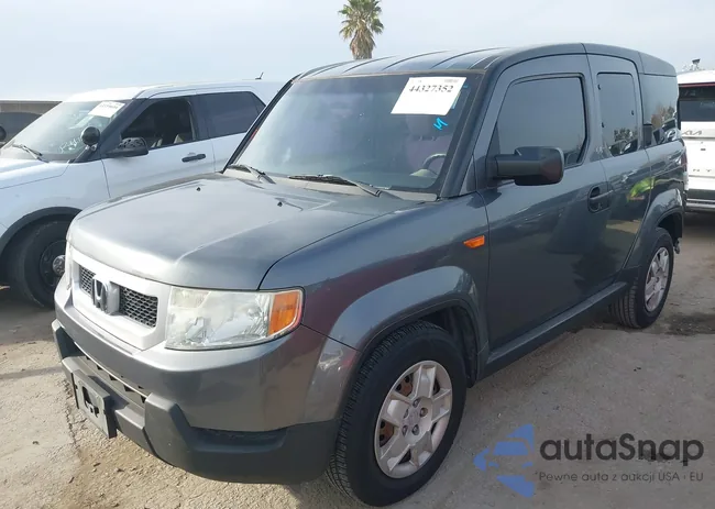 5J6YH2H33BL002049: 44327352