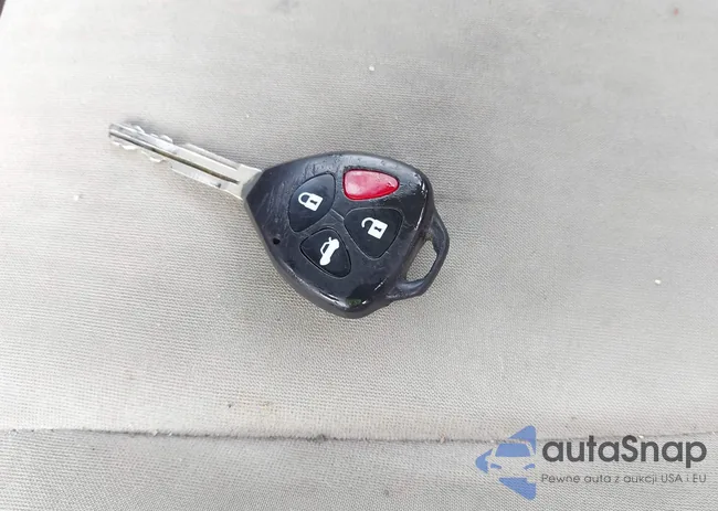 2T1BU4EEXAC430814: 44327358