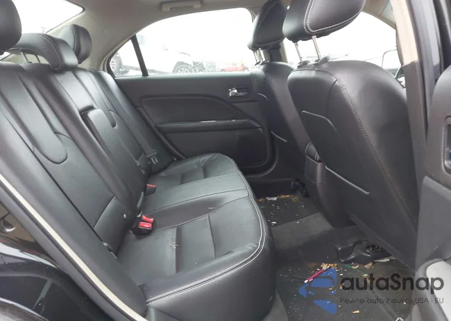 3FAHP0JG7BR277375: 44327408