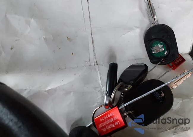 3FAHP0JG7BR277375: 44327408