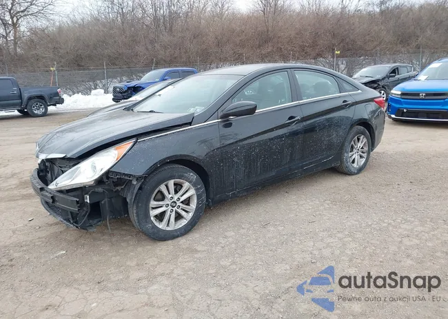 5NPEB4AC6DH732030: 44327467