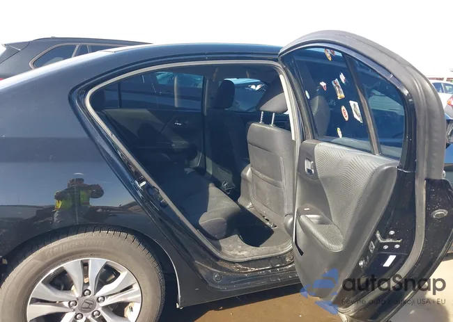 1HGCR2F38EA040989: 44327552