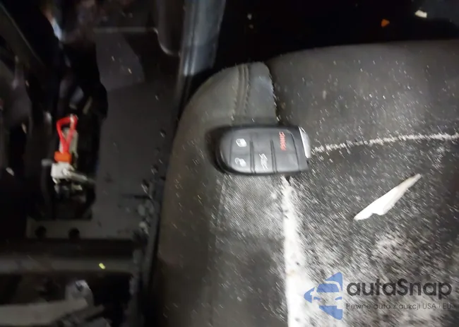 1C3CCCFB5HN508241: 44326632