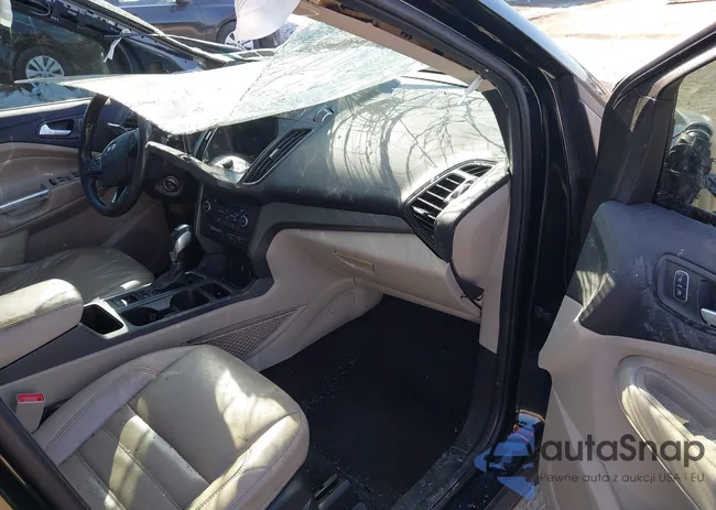 1FMCU9HDXJUA88025: 44326688