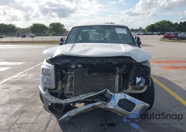 1FT7X2A66FEC91849: 44326811