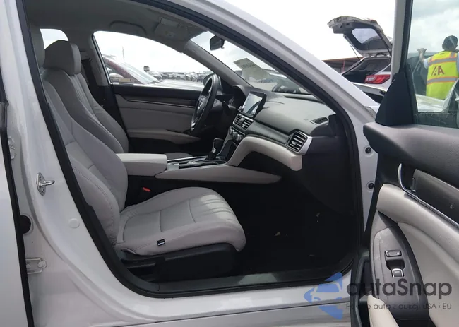 1HGCV1F19JA208184: 44326901