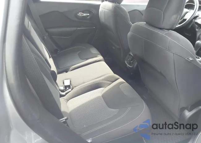 1C4PJLCB2FW596549: 44326906