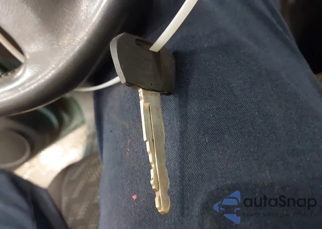 JS2YB417395100373: 44326922