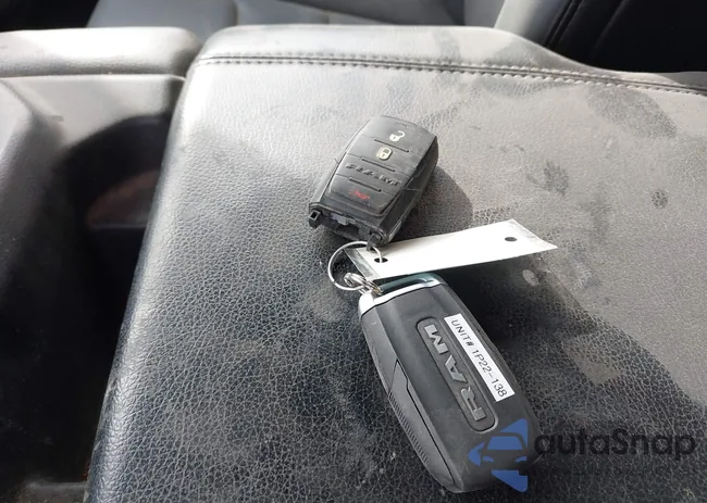 1C6SRFCT6NN160845: 44326944