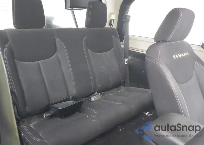 1C4AJWBG5EL106030: 44328011