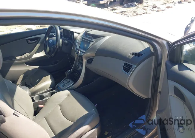 KMHDH6AE9DU000936: 44328057