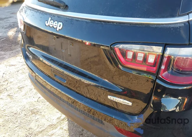 3C4NJDBB4JT201316: 44328063