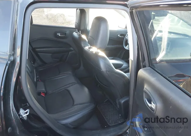 3C4NJDBB4JT201316: 44328063