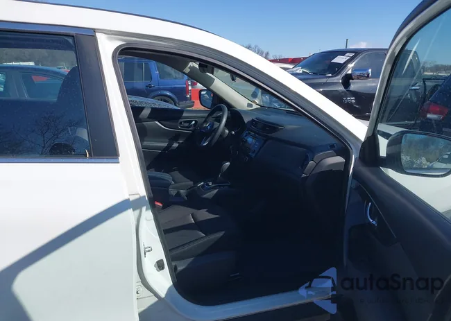 KNMAT2MV4HP614646: 44328100