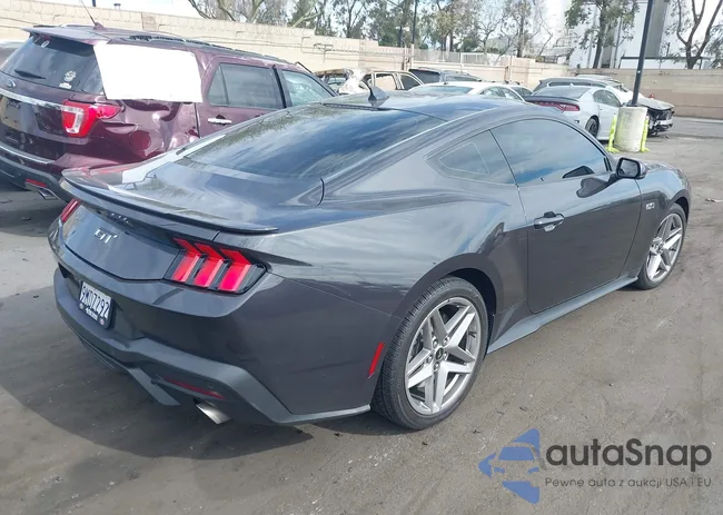 1FA6P8CF5R5408066: 44328110