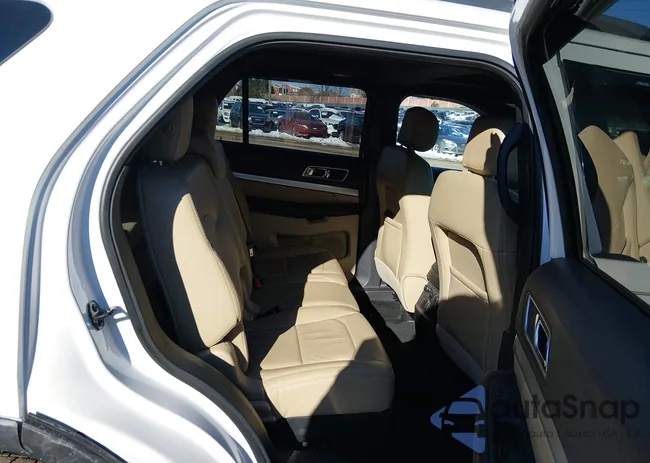 1FM5K8D81HGA53223: 44328119