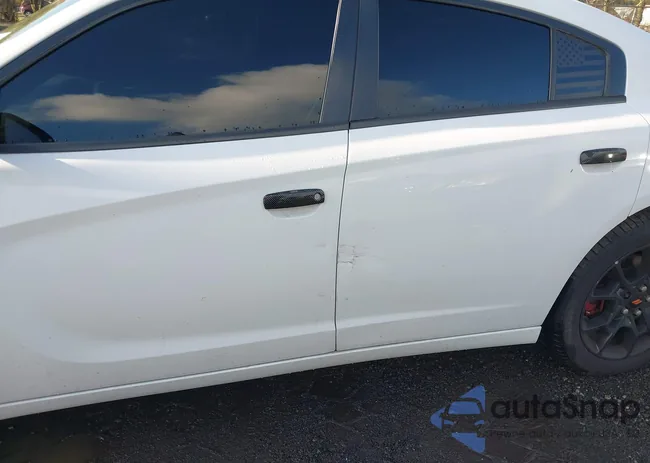 2C3CDXFG9FH848644: 44328195