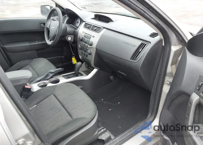 1FAHP35N48W288477: 44328212