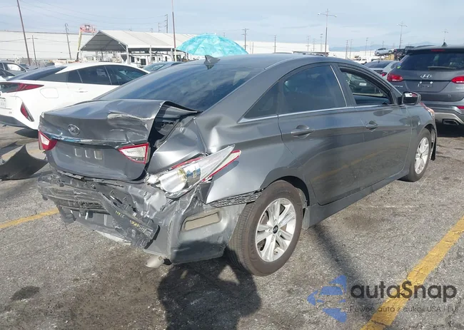 5NPEB4ACXEH881560: 44328216