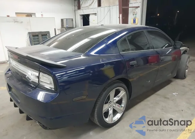 2C3CDXCT3EH295845: 44328222