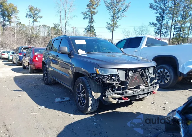 1C4RJFLG8JC215710: 44328252