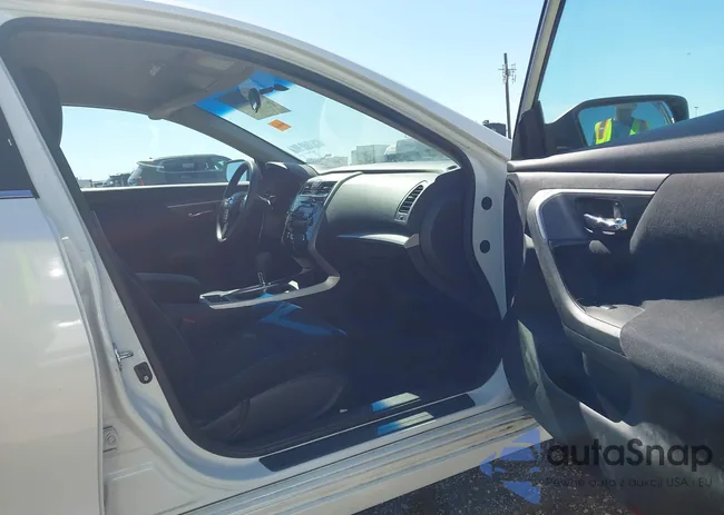 1N4AL3AP4FN311375: 44328300