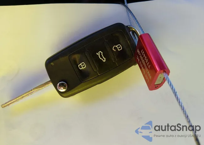 WVGBV7AX3CW003339: 44328371