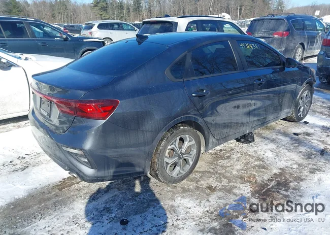 3KPF24AD2KE074592: 44328381