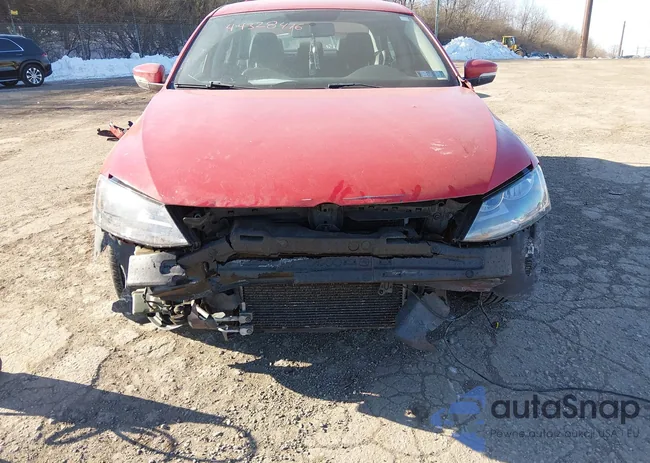 3VWBP7AJ6CM126592: 44328476