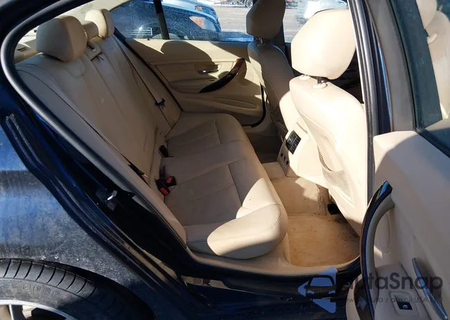 WBA3D5C51EKX97230: 44327612