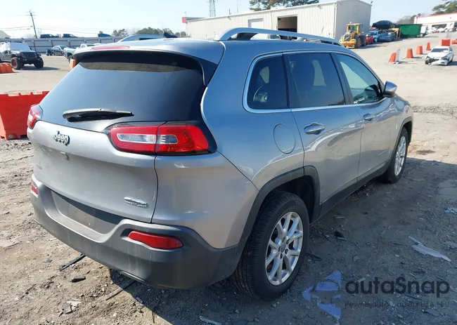 1C4PJLCB6FW741639: 44327631