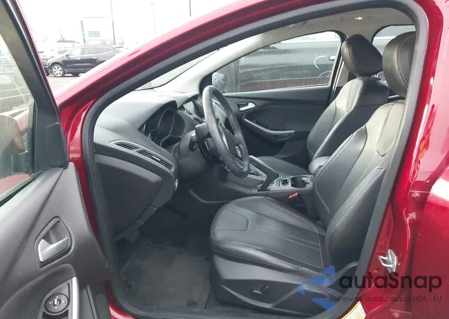 1FADP3N24EL112210: 44327633