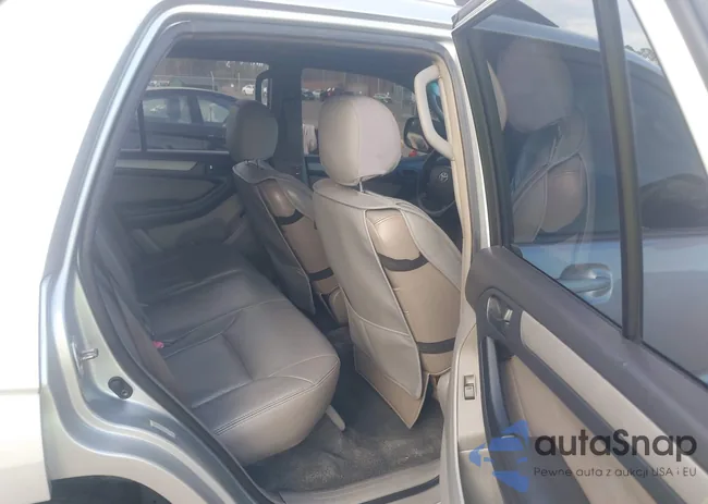 JTEBU14R550071760: 44327639