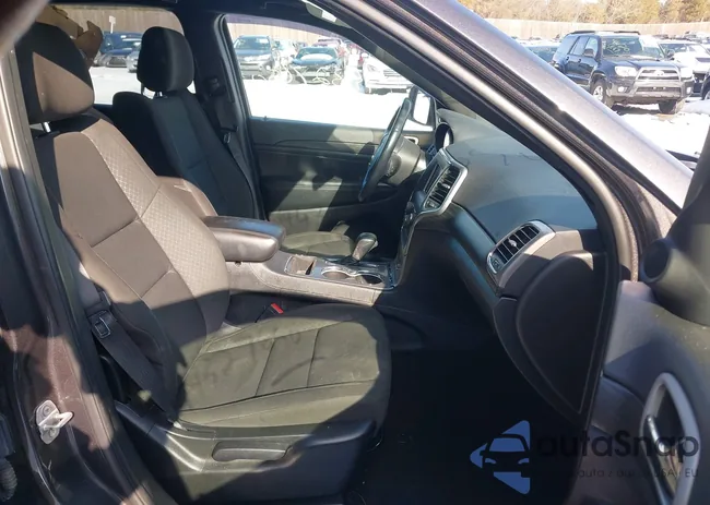 1C4RJFAG5MC710874: 44327650