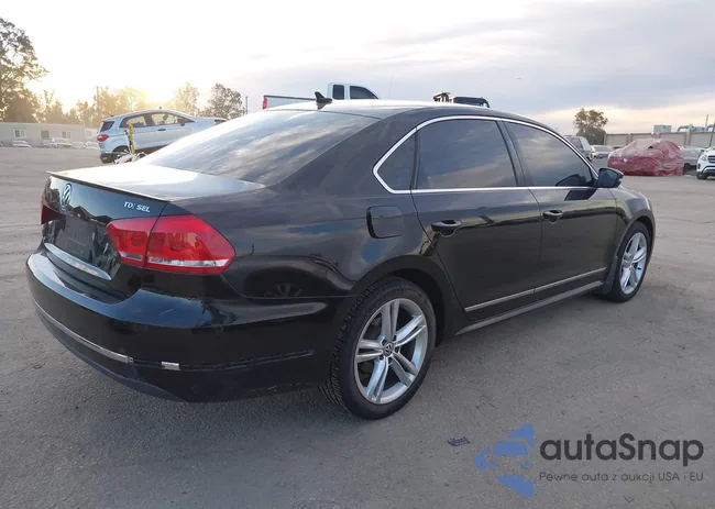 1VWCV7A3XFC067628: 44327779