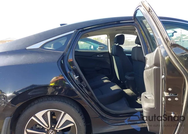 19XFC1F3XHE013379: 44327815