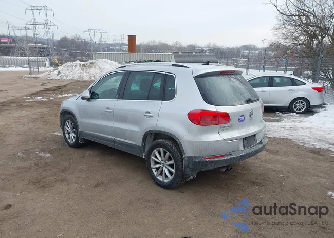 WVGSV7AX2HK018719: 44327844