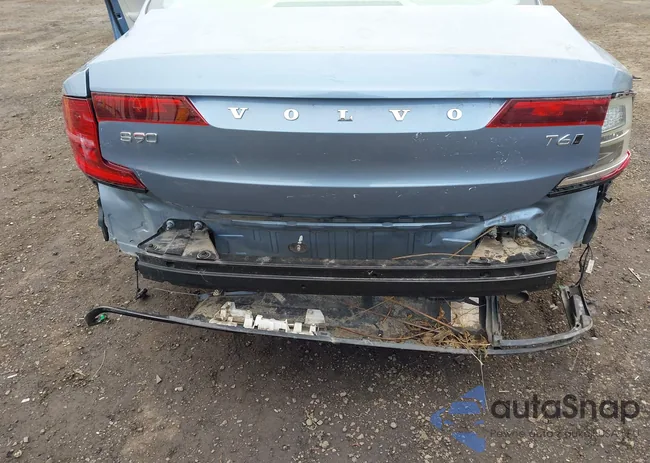 YV1A22MK9H1015201: 44327886