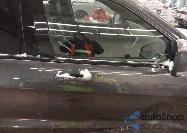 1C4RJFLG1HC893208: 44327911