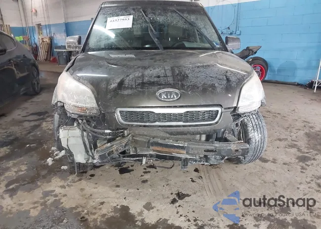 KNDJT2A27A7171358: 44327953