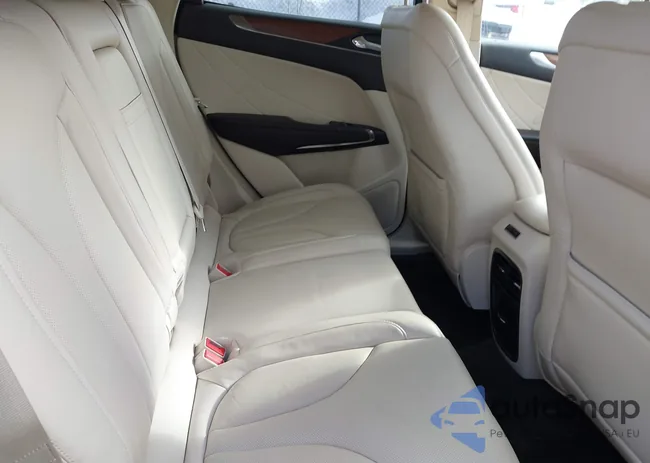 5LMCJ3D9XGUJ05421: 44329061