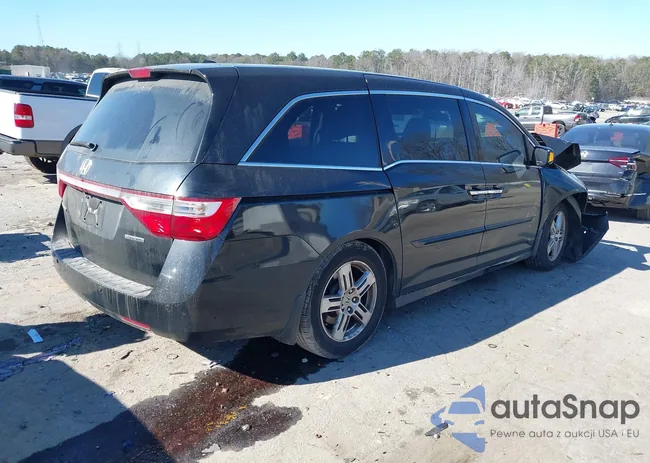 5FNRL5H96DB083956: 44329088